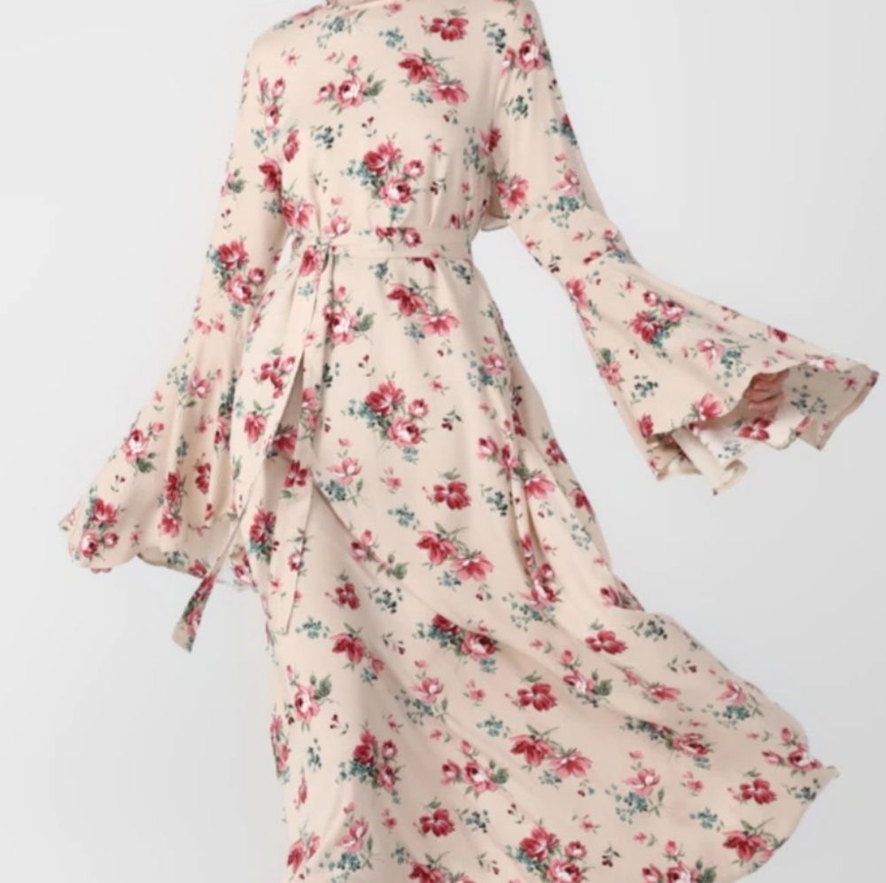 Refka Spanish sleeve dress